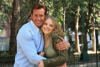 ������ ������� ����\Querida enemiga �� DVD